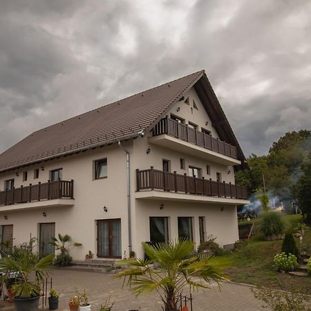Pensiunea Trei Stejari Slimnic Exterior foto