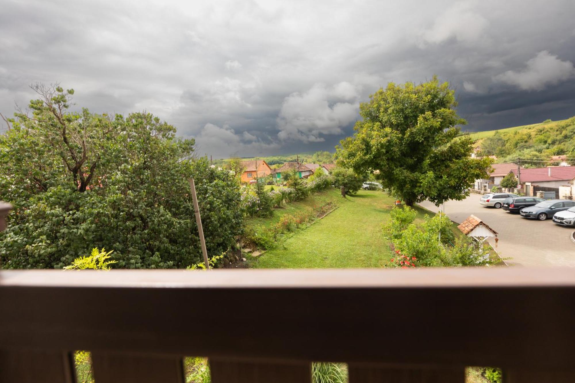 Pensiunea Trei Stejari Slimnic Exterior foto