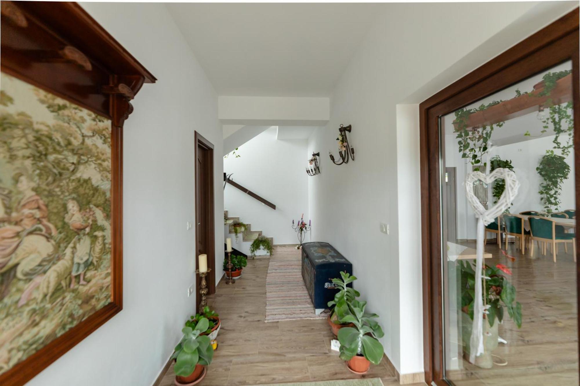 Pensiunea Trei Stejari Slimnic Exterior foto